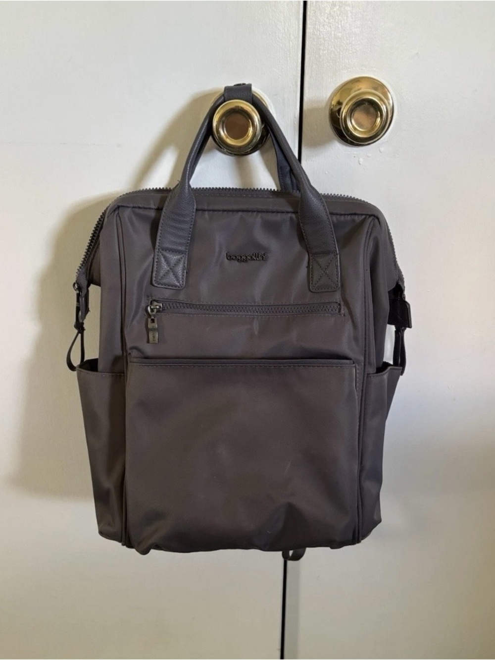 Baggallini Soho Laptop Travel Backpack Gray Lightweight Nylon RFID
